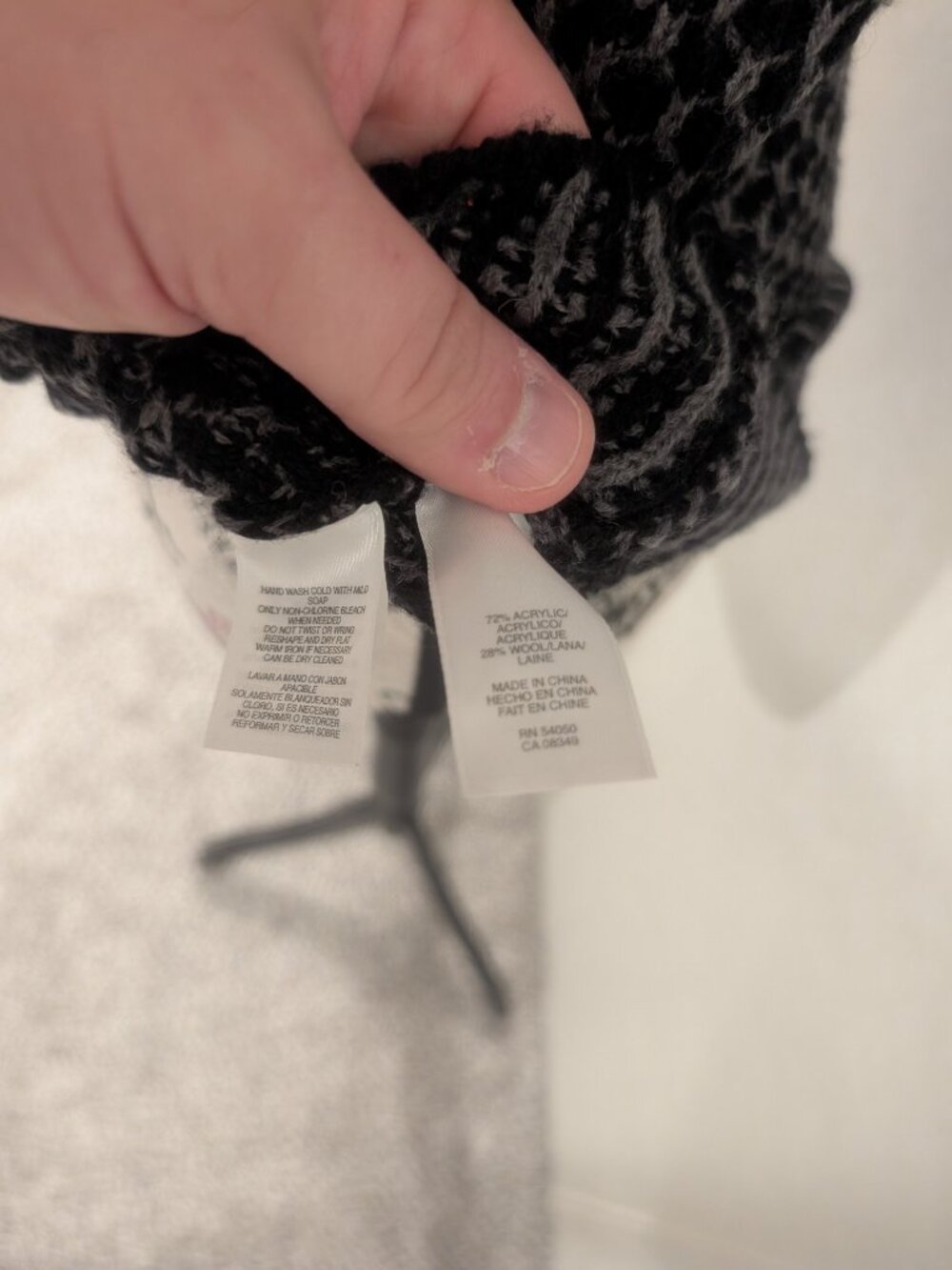 Nine West Black & Gray Honeycomb Knit Sleeveless Hooded Sweater Size Medium - Picture 6 of 8